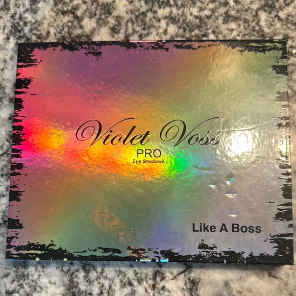 Violet voss Eyeshadow - Picture 1 of 4